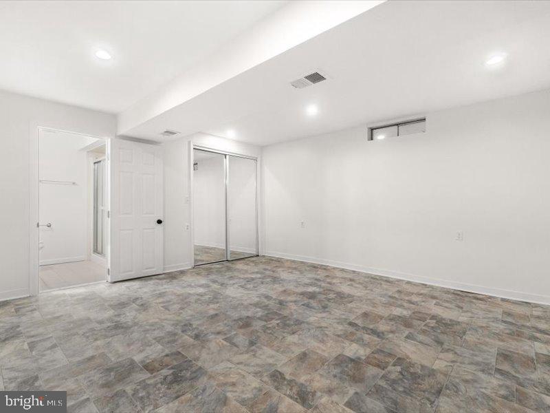 BROOKSHIRE - Residential