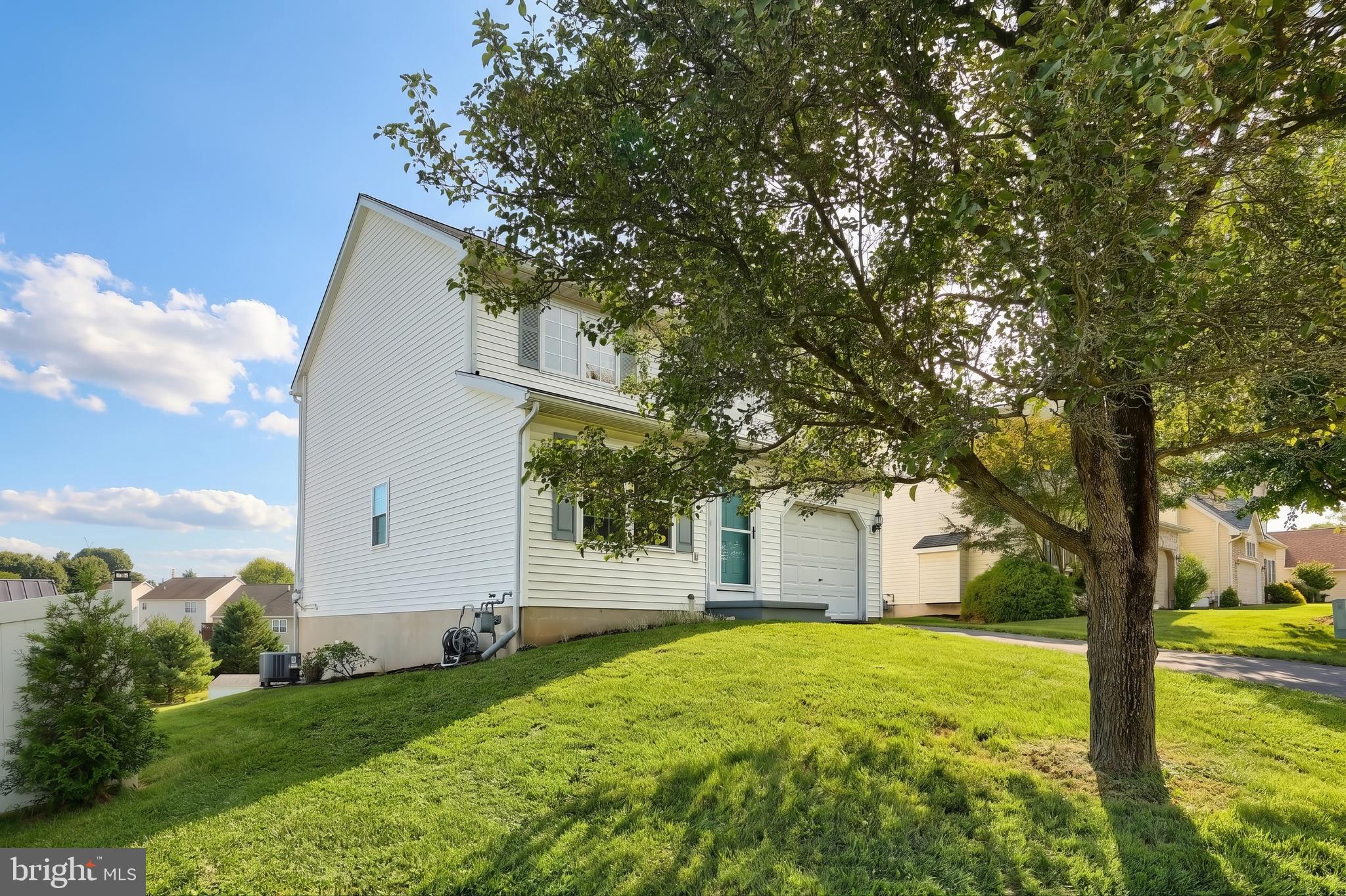 658 HARVEST DRIVE