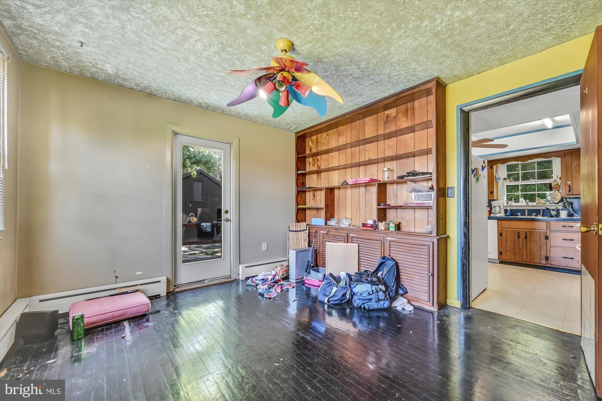HAWK MOUNTAIN - Residential