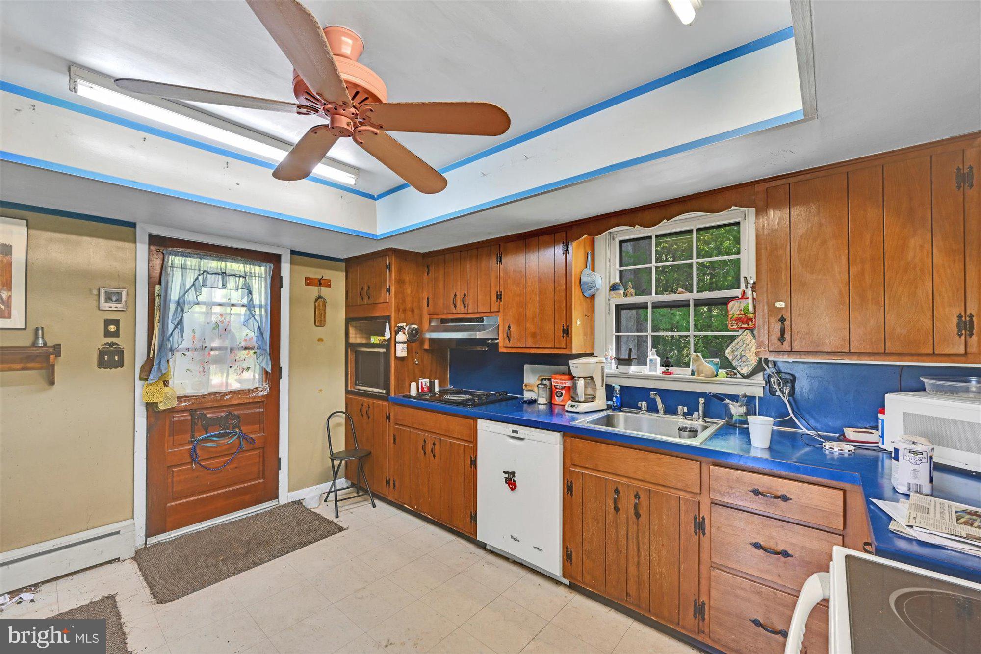 HAWK MOUNTAIN - Residential