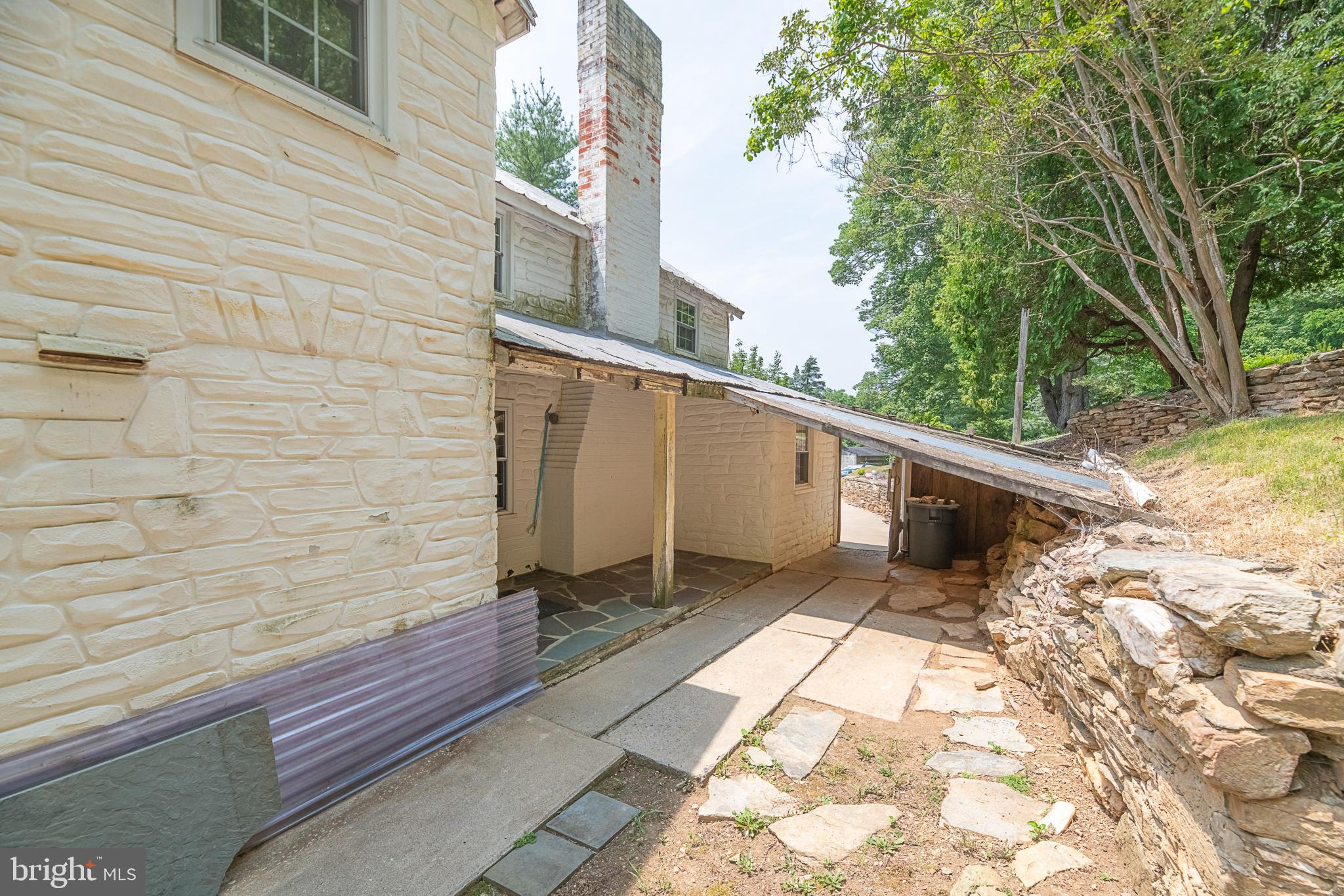 NONE AVAILABLE - Land