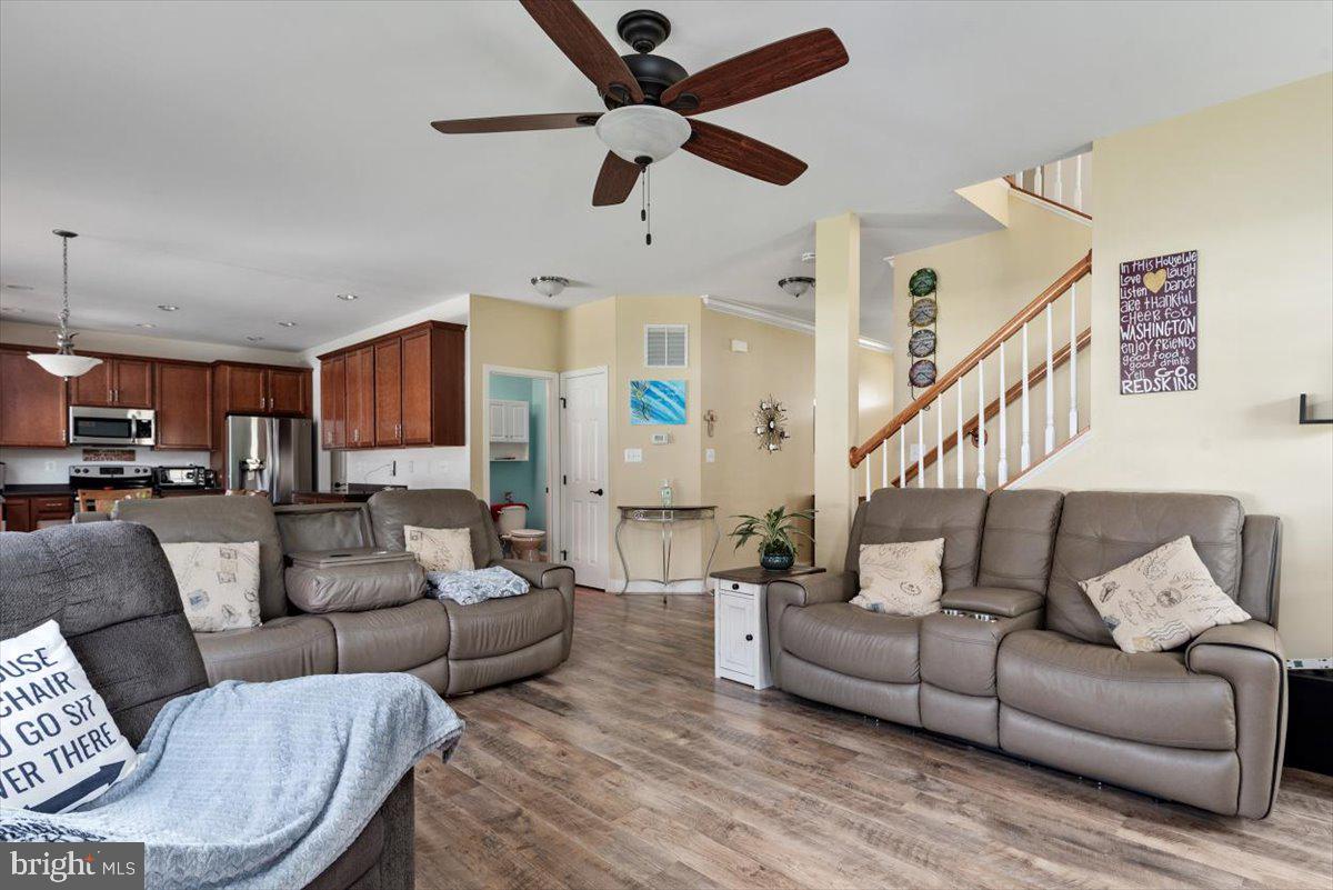 CARVEL BEACH - Residential