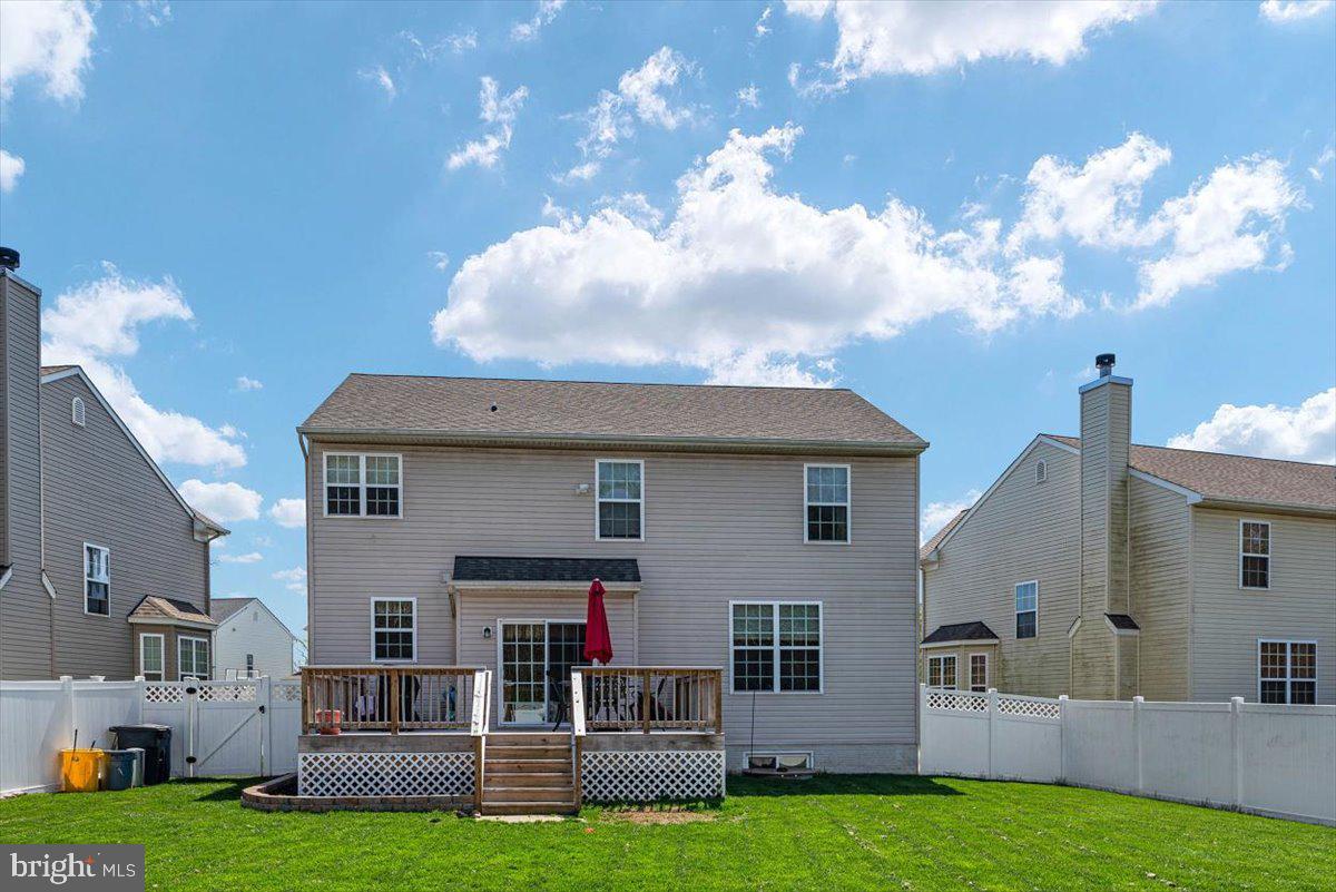 CARVEL BEACH - Residential