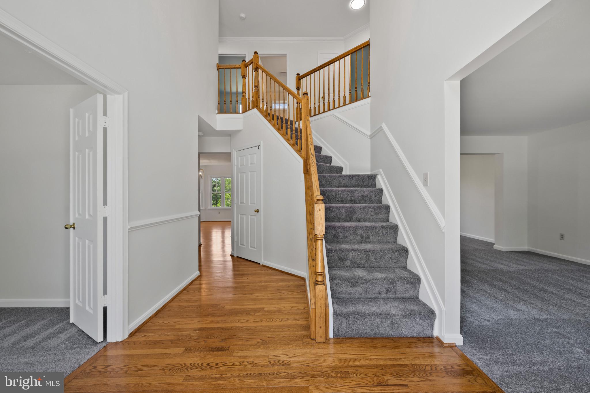 1003 GLENEAGLE COURT