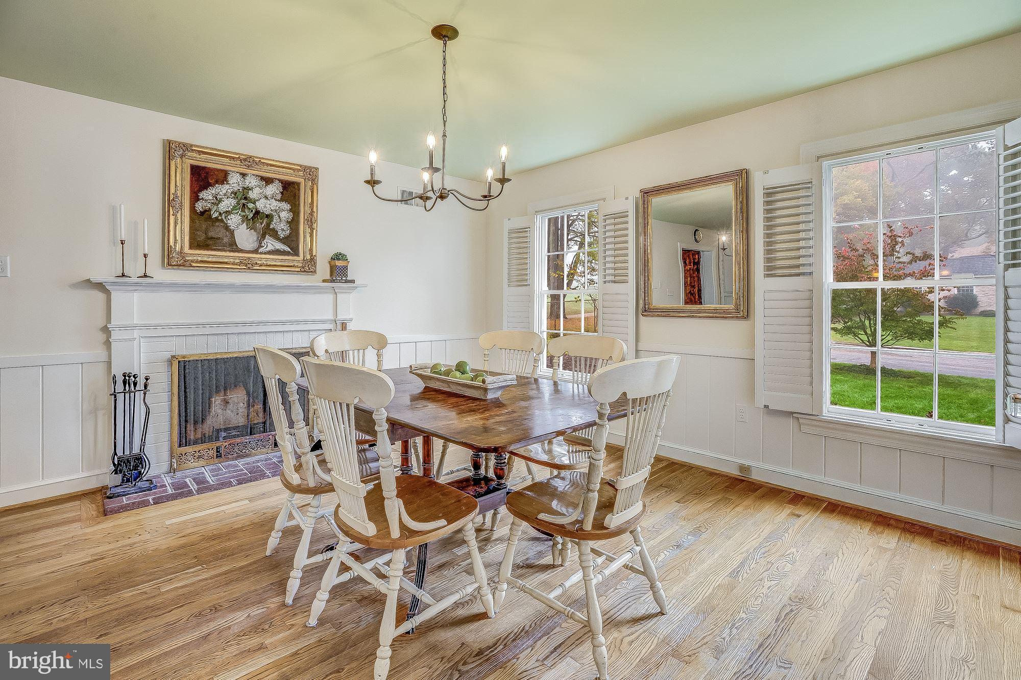 ASHLEIGH - Residential