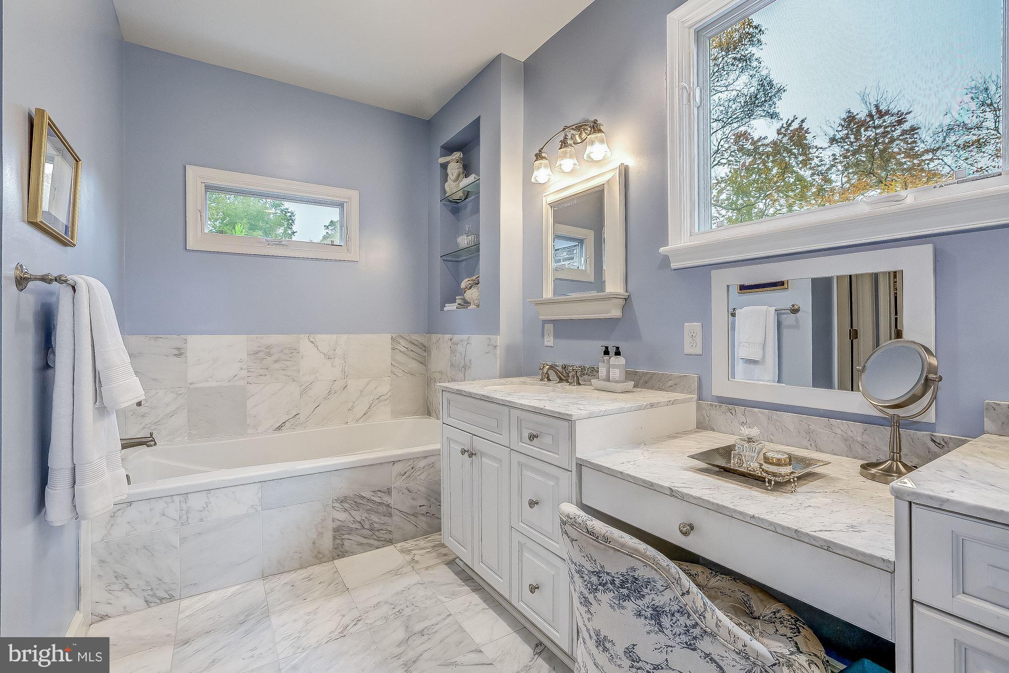 ASHLEIGH - Residential