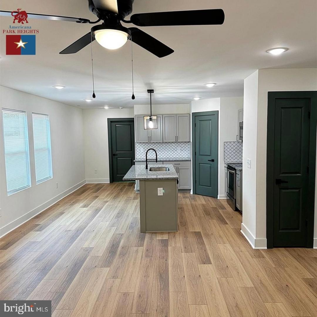 ARLINGTON - Residential