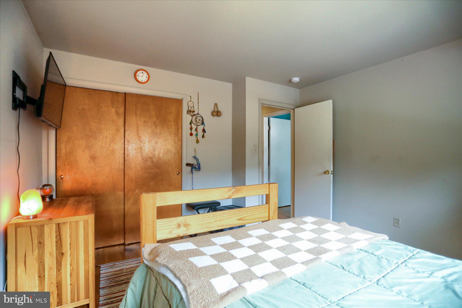 NORTH ROLAND PARK - Residential