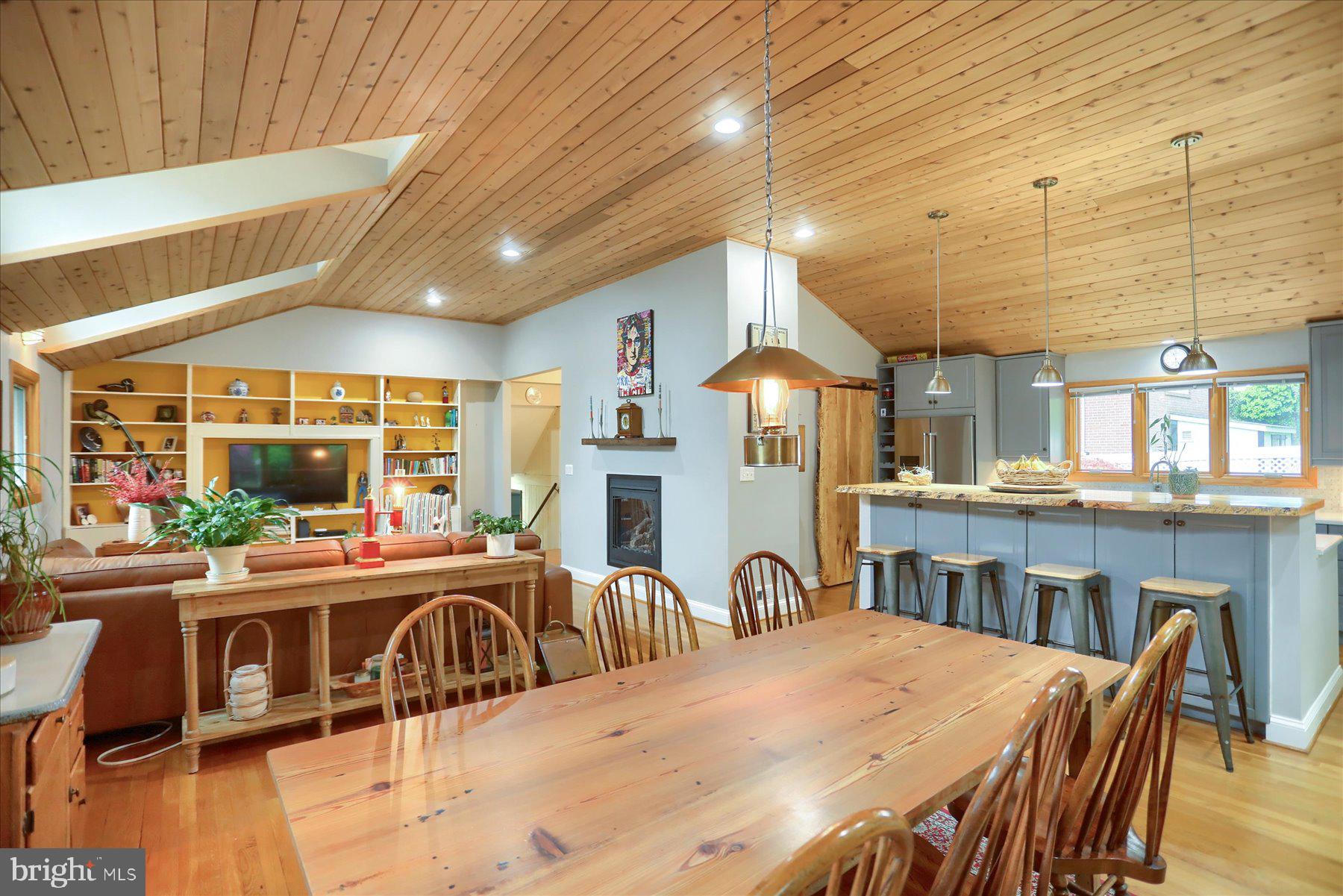 NORTH ROLAND PARK - Residential