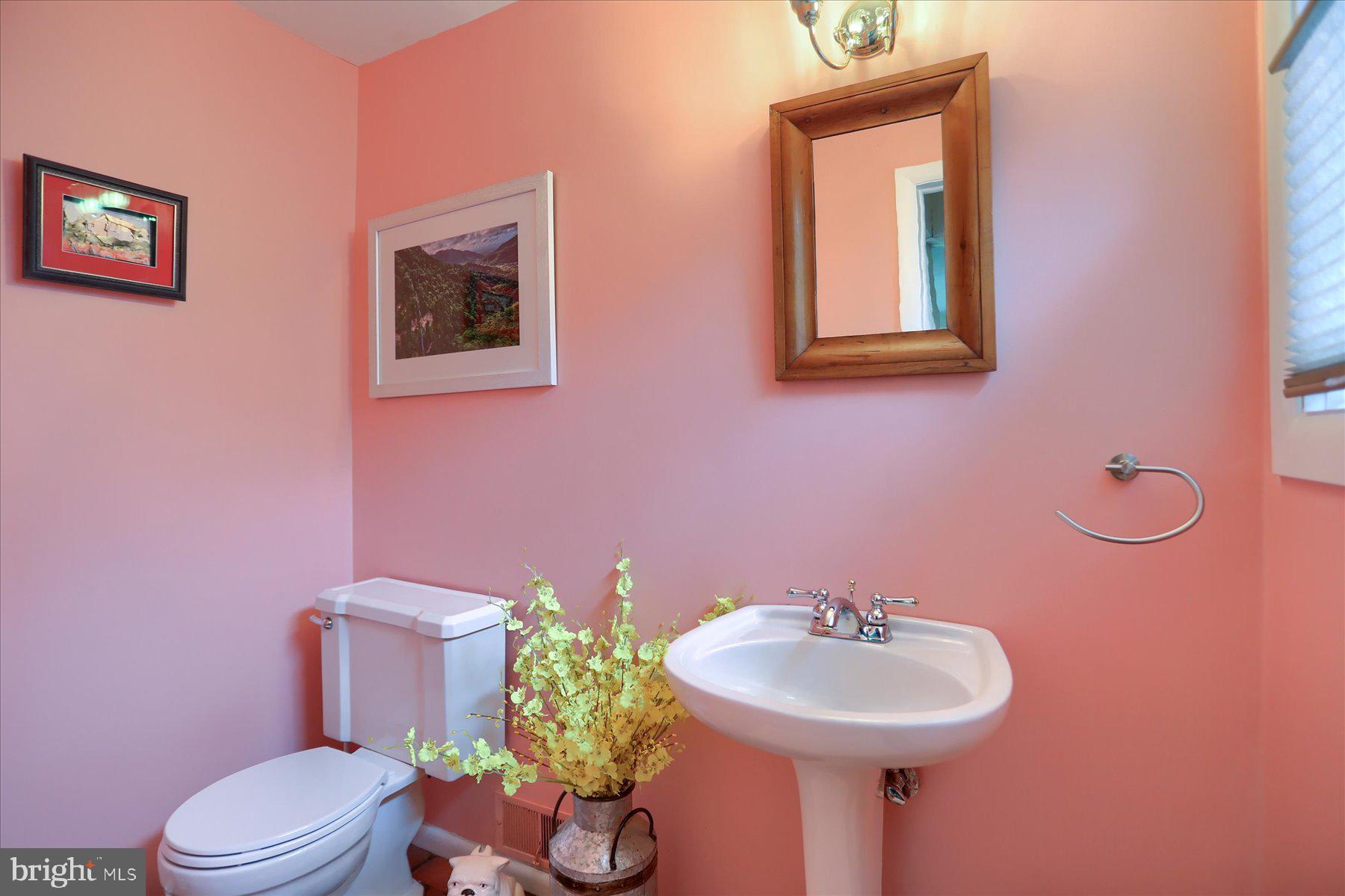 NORTH ROLAND PARK - Residential