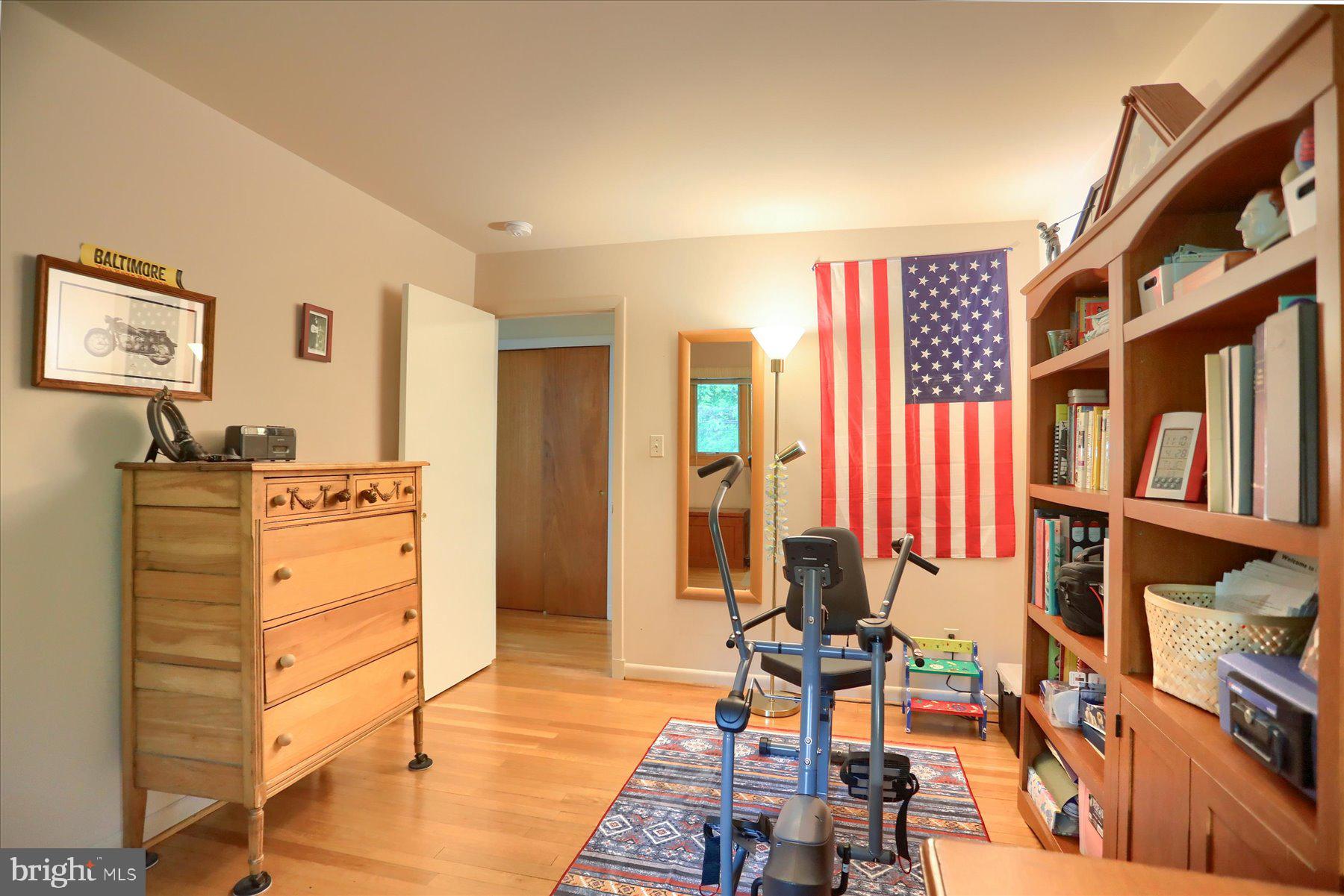 NORTH ROLAND PARK - Residential