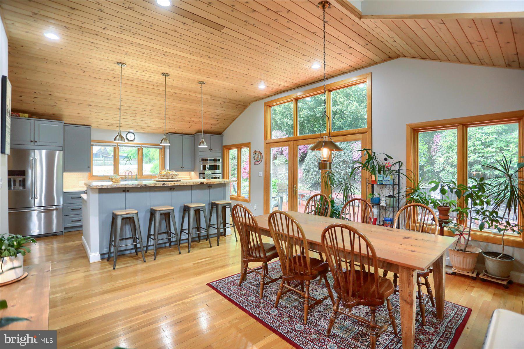 NORTH ROLAND PARK - Residential