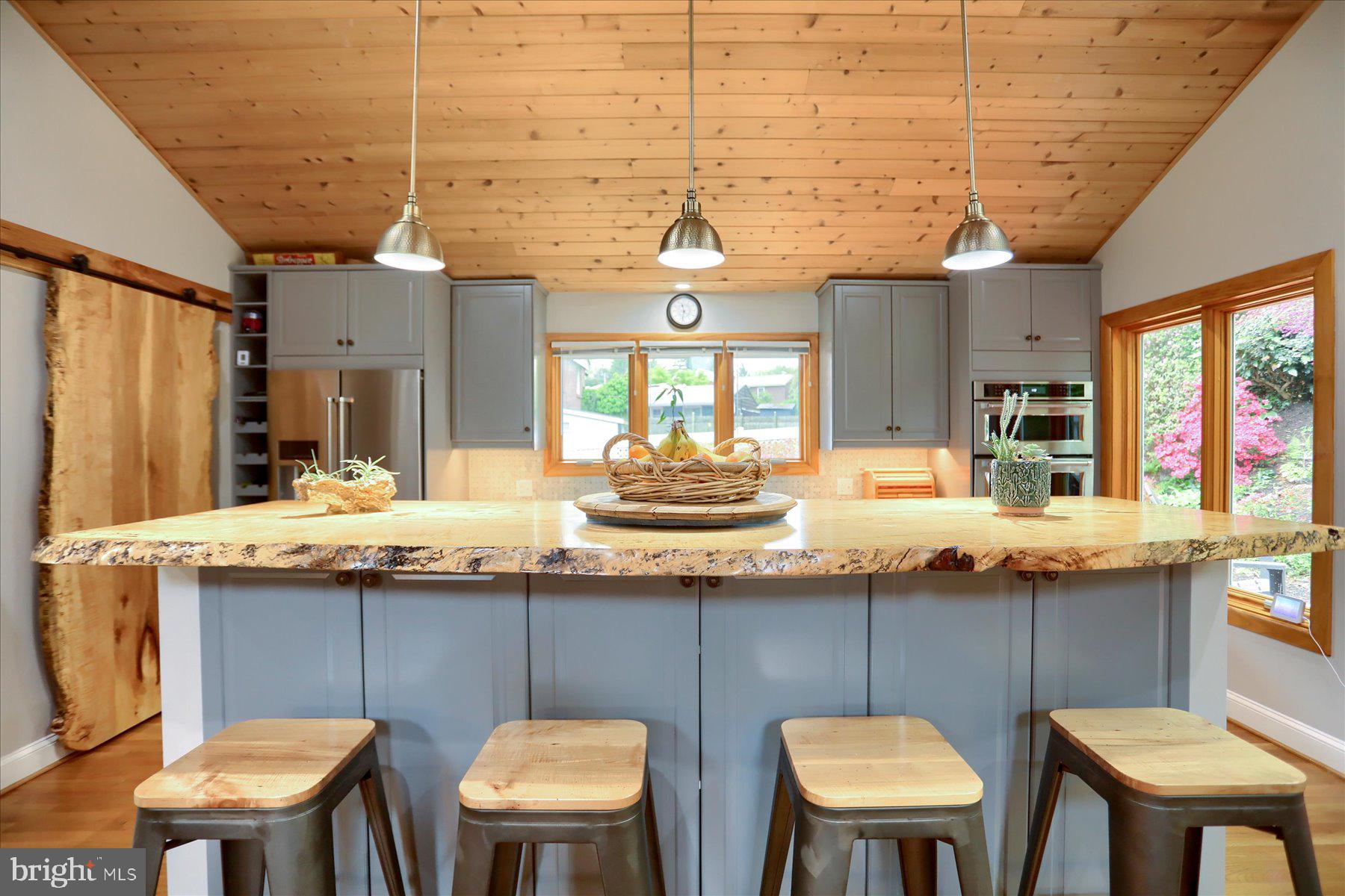 NORTH ROLAND PARK - Residential