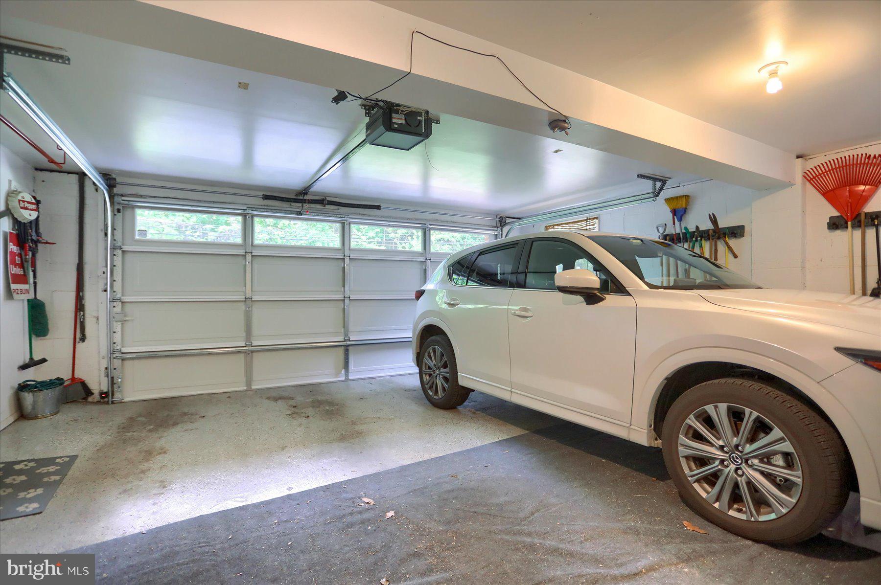 NORTH ROLAND PARK - Residential