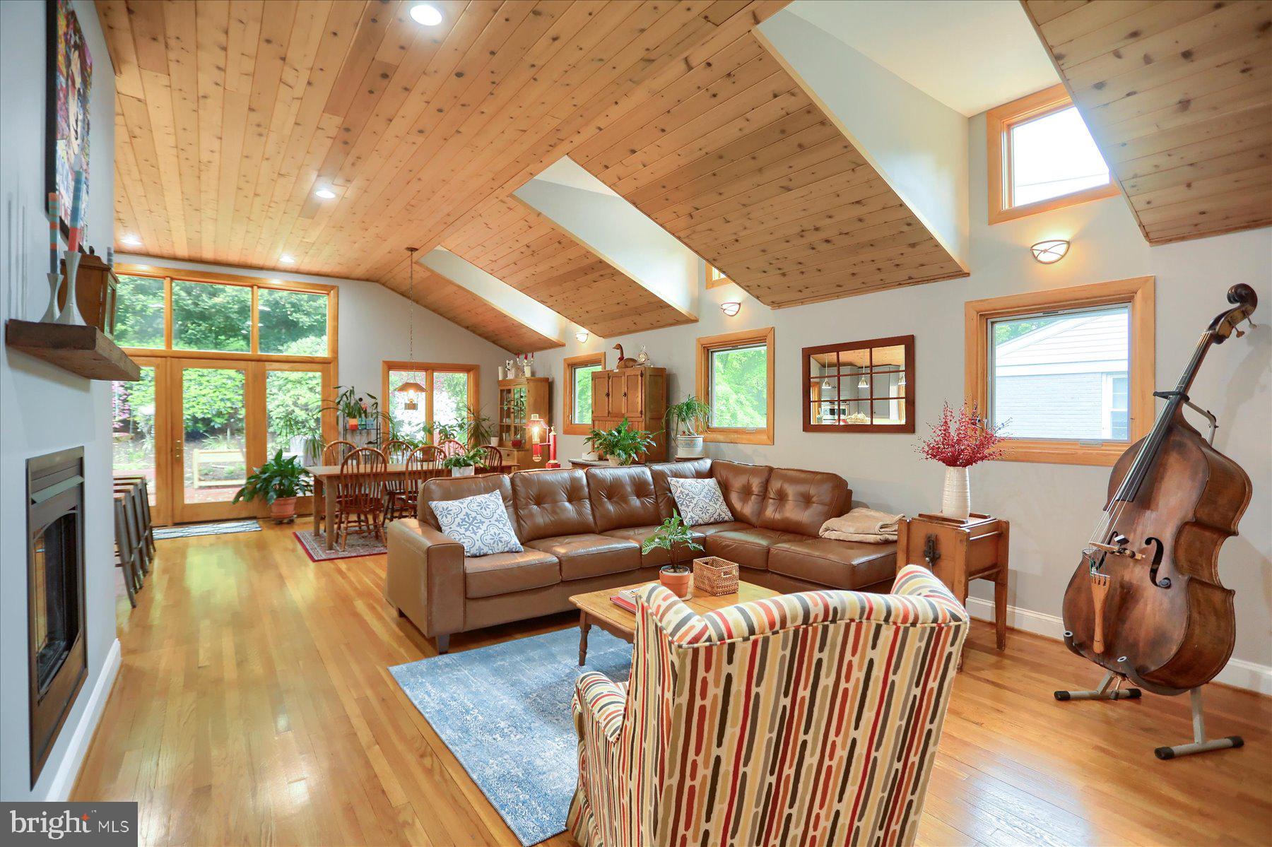 NORTH ROLAND PARK - Residential