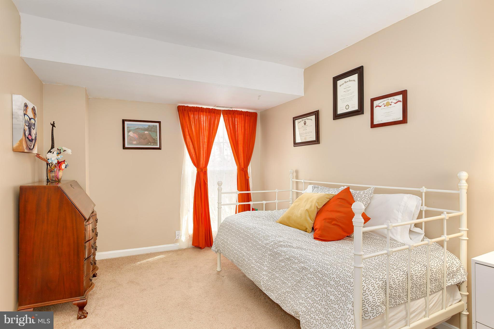 KEENE MILL WOODS - Residential