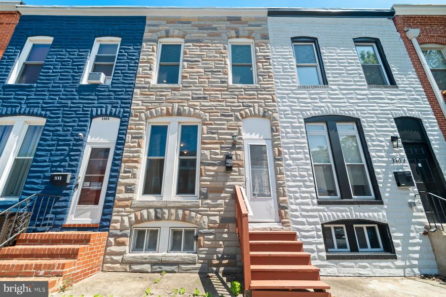 This stunning 2-bedroom, 2.5-bath rental offers style and comfort in a highly desirable area! Featuring exposed brick, hardwood floors, great finishes, central AC, brand new appliances, and a fenced-in backyard—this home has it all. Don’t miss your chance to live in luxury and convenience!