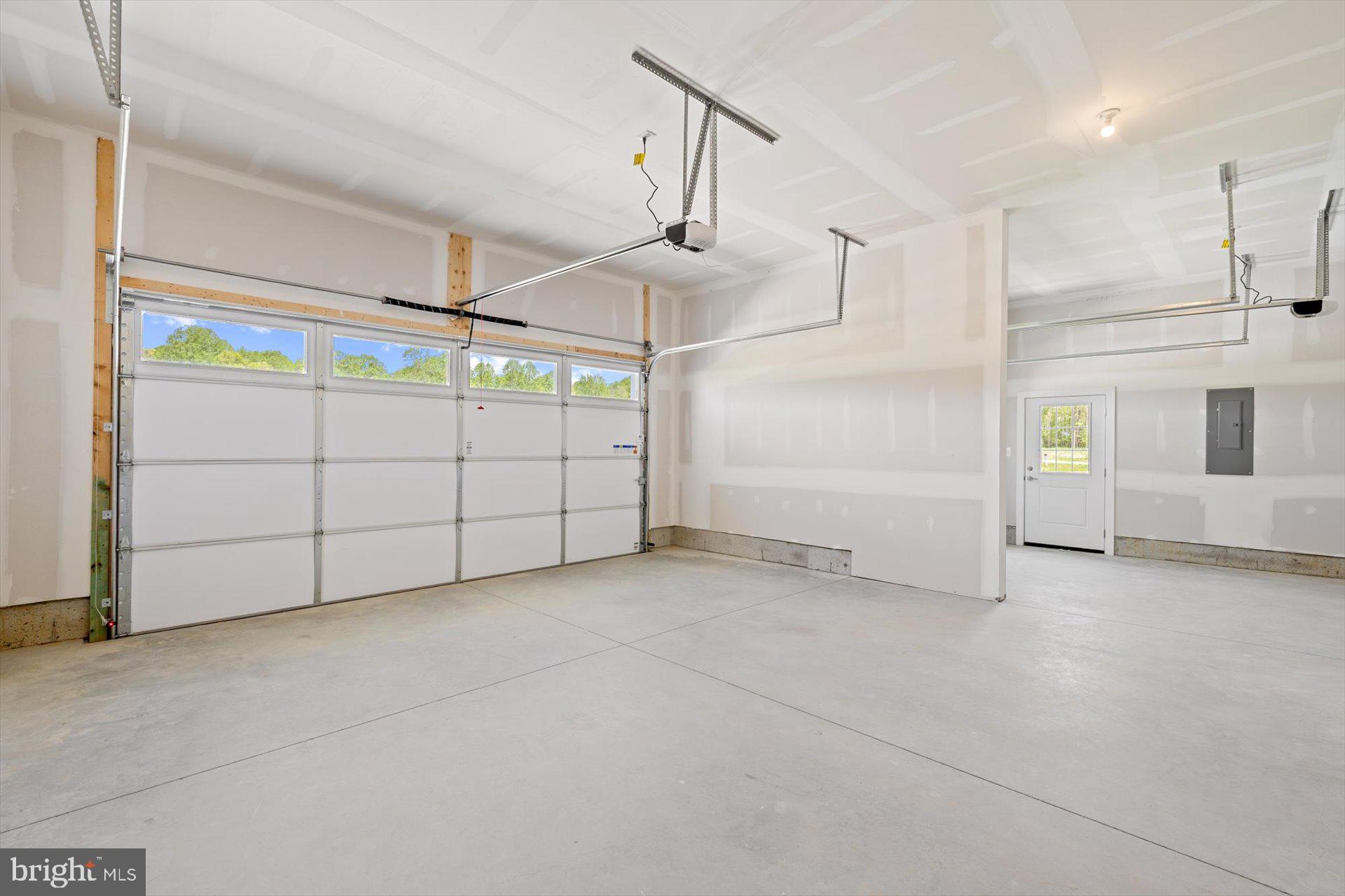 CYPRESS CREEK ESTATES - Residential