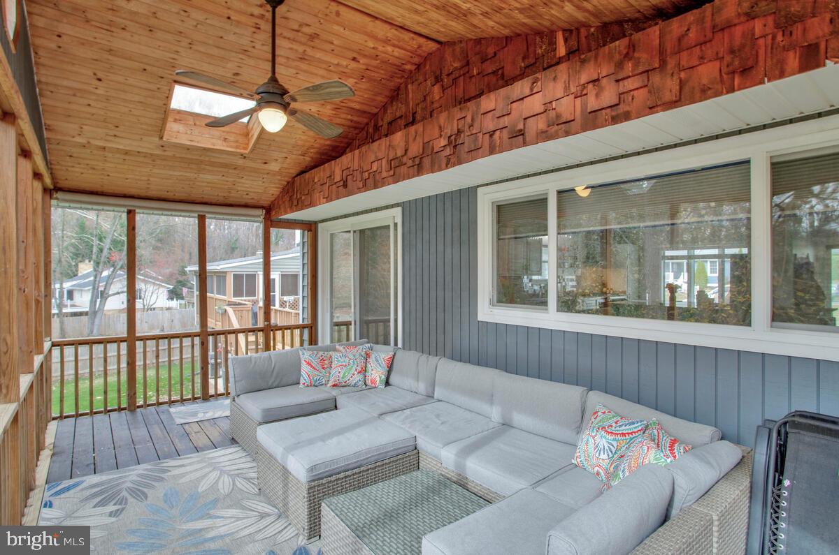 KINGSTON HEIGHTS - Residential