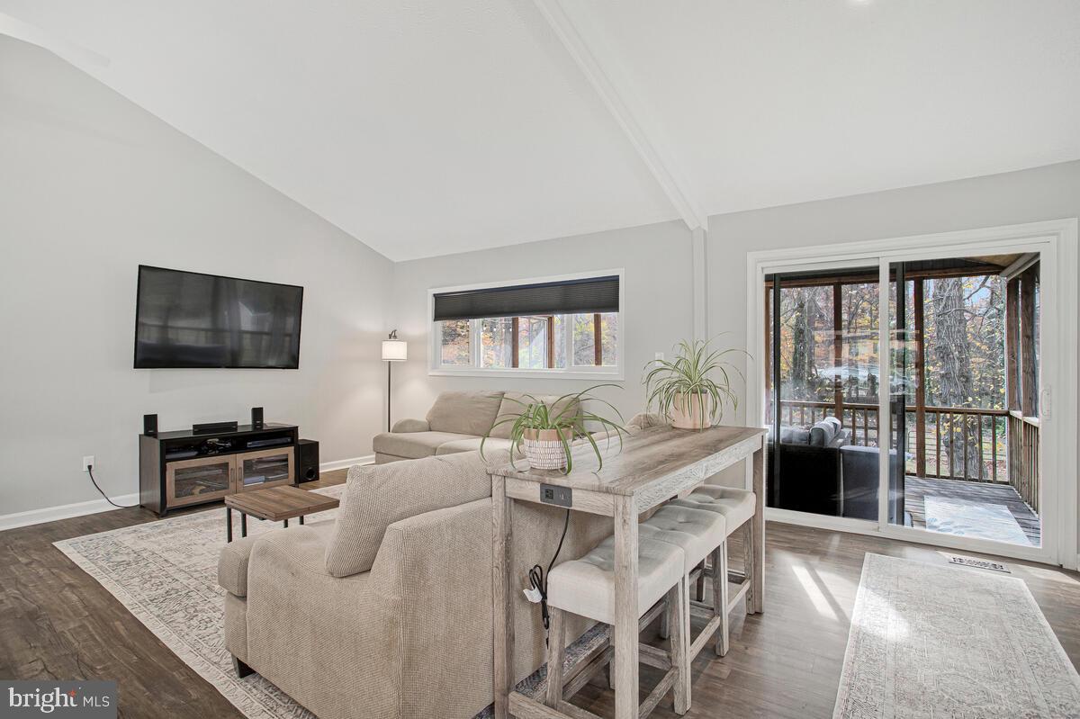 KINGSTON HEIGHTS - Residential