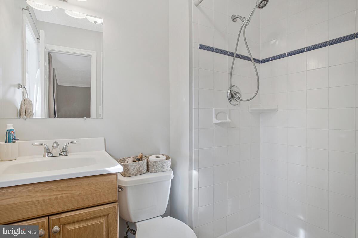 KINGSTON HEIGHTS - Residential