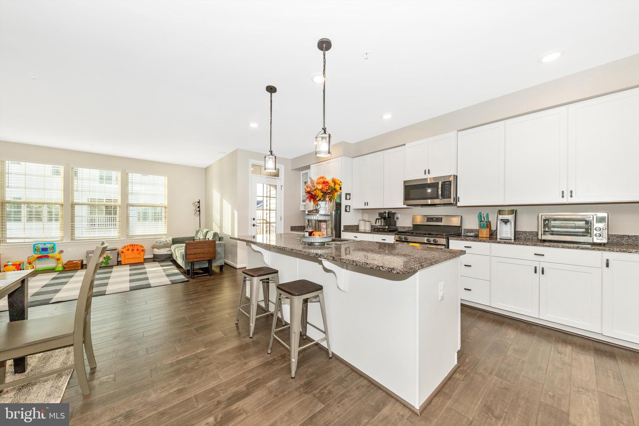 JEFFERSON PLACE - Residential