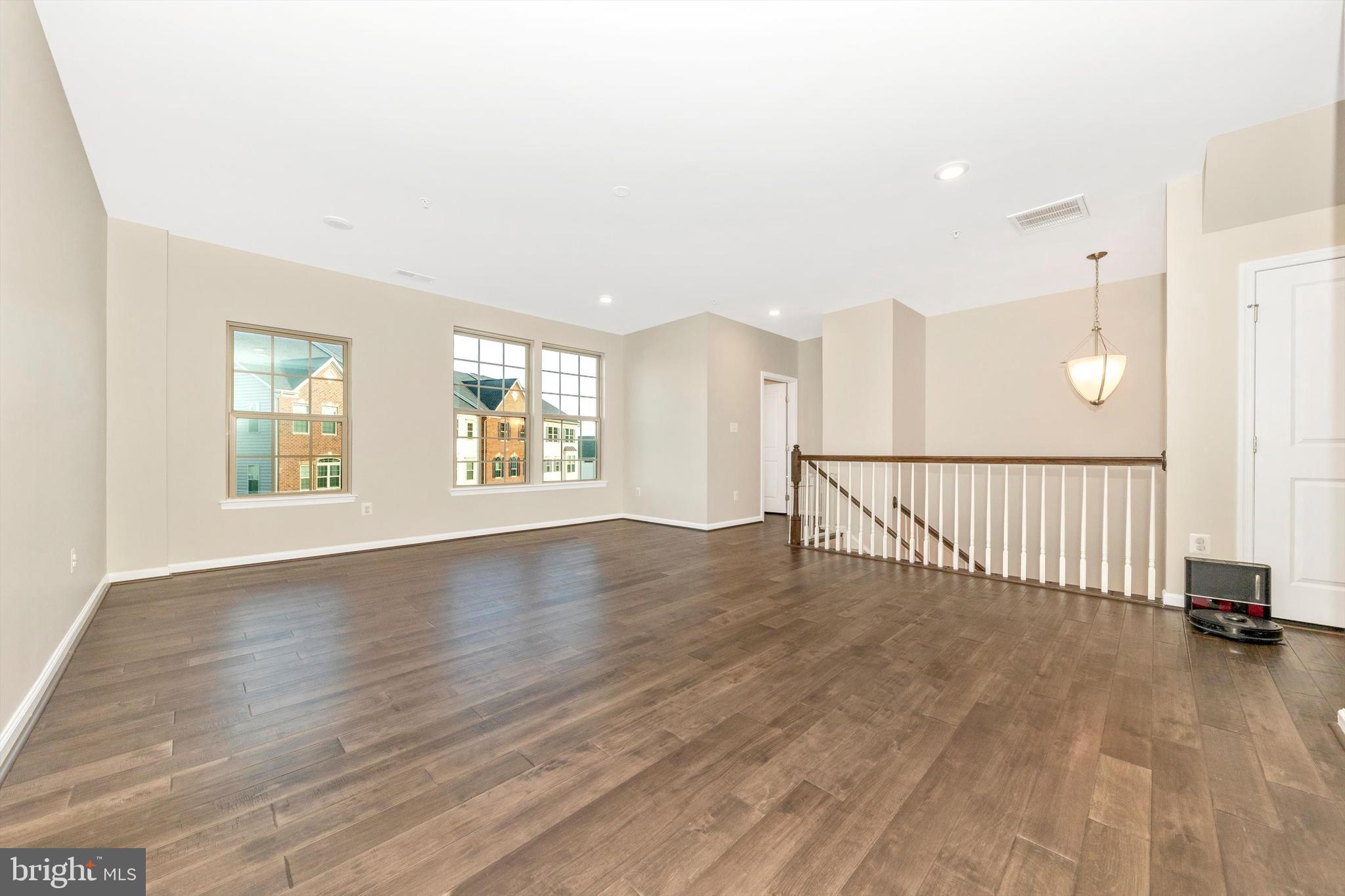 JEFFERSON PLACE - Residential