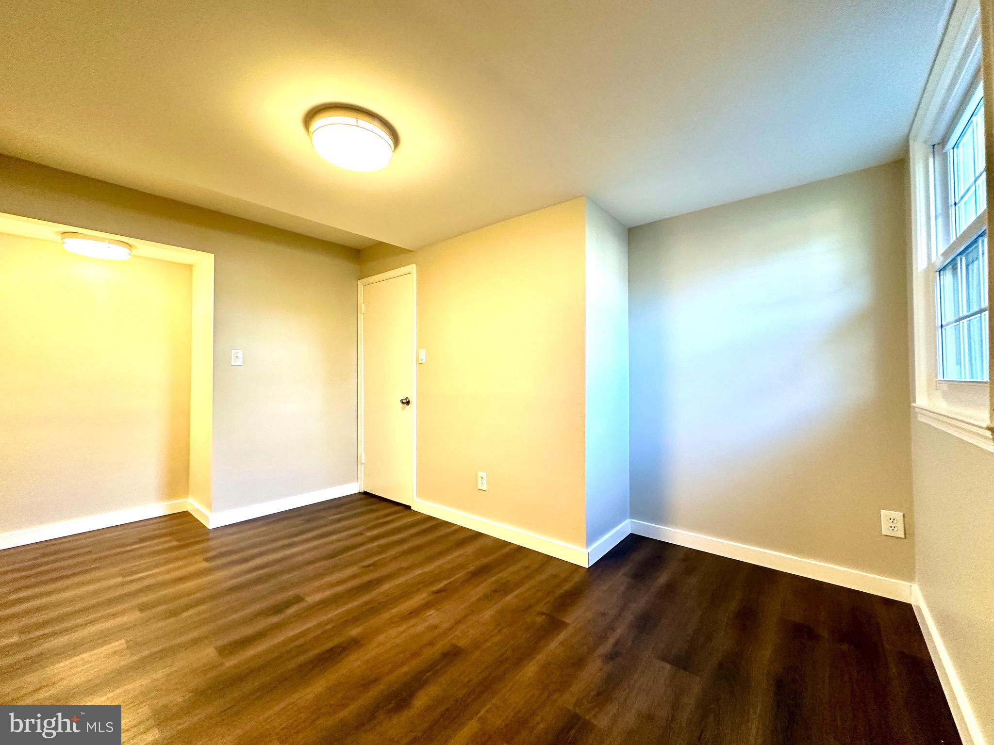 LAKEVALE ESTATES - Residential Lease