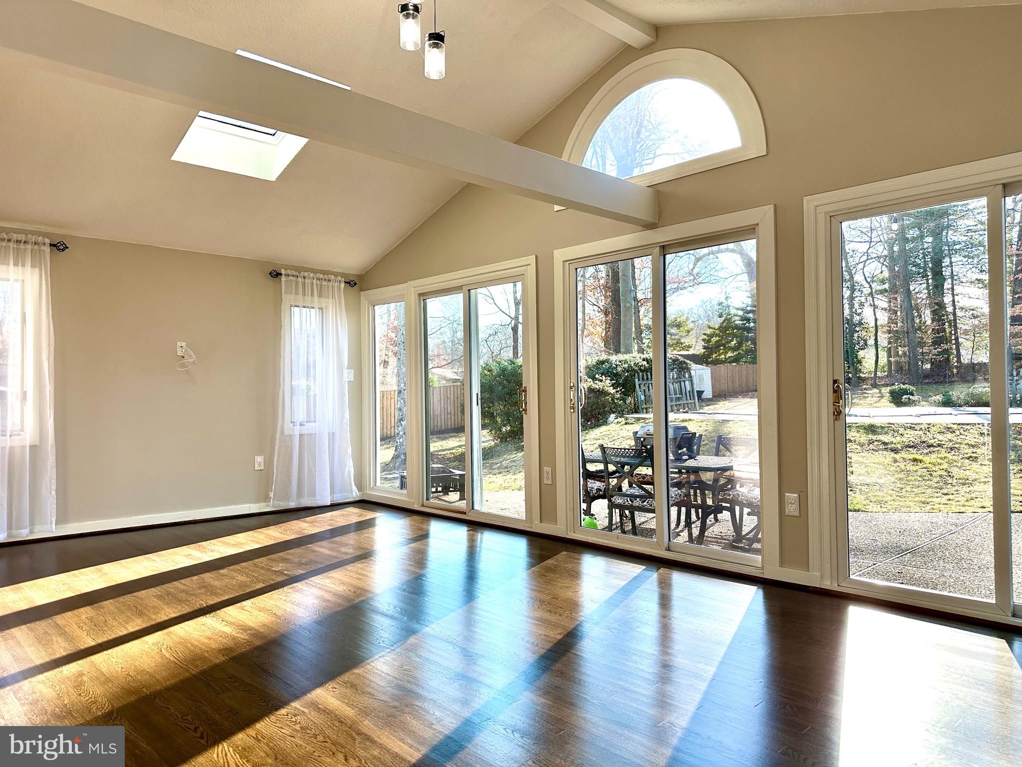 LAKEVALE ESTATES - Residential Lease