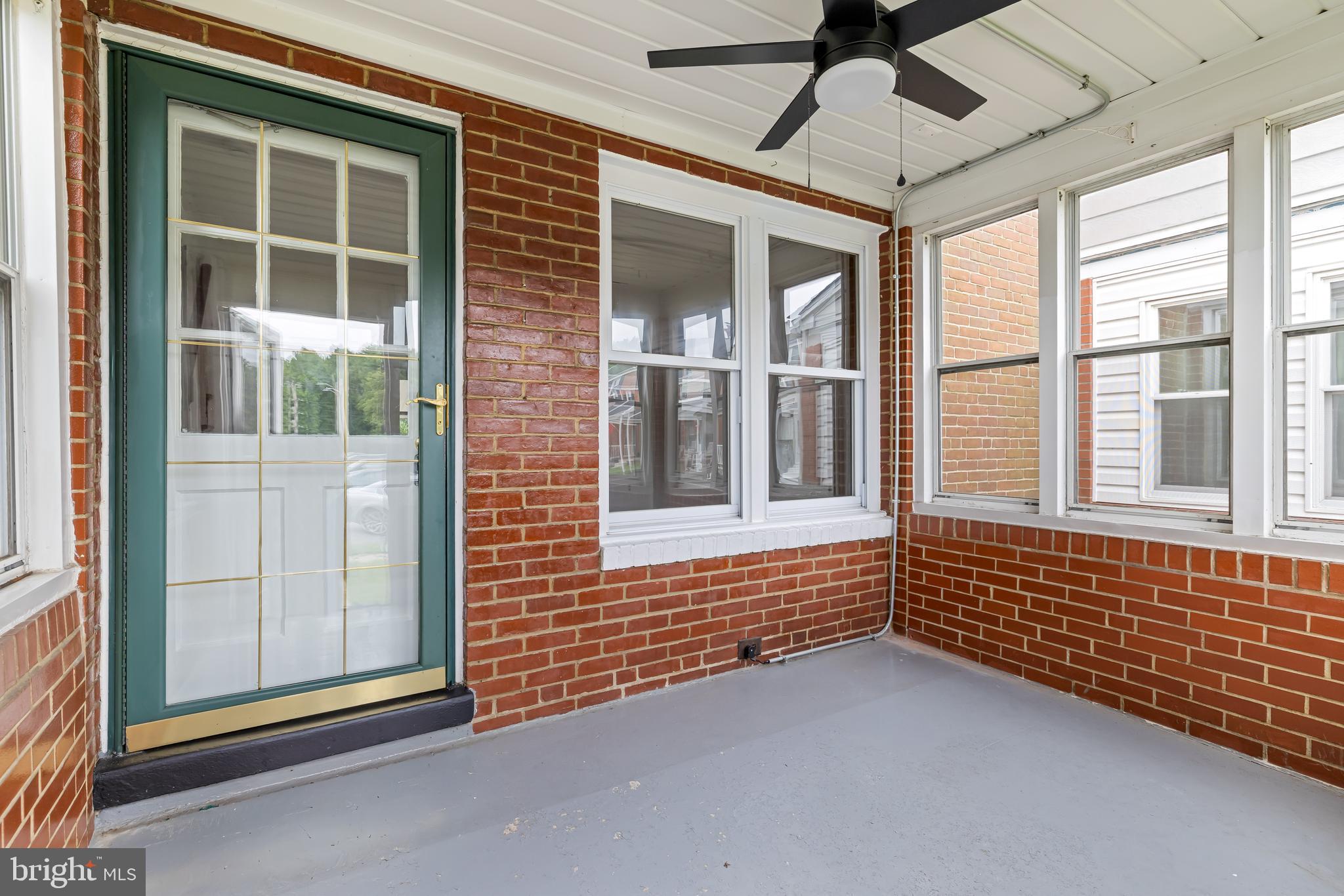 3317 BELSFORD COURT
