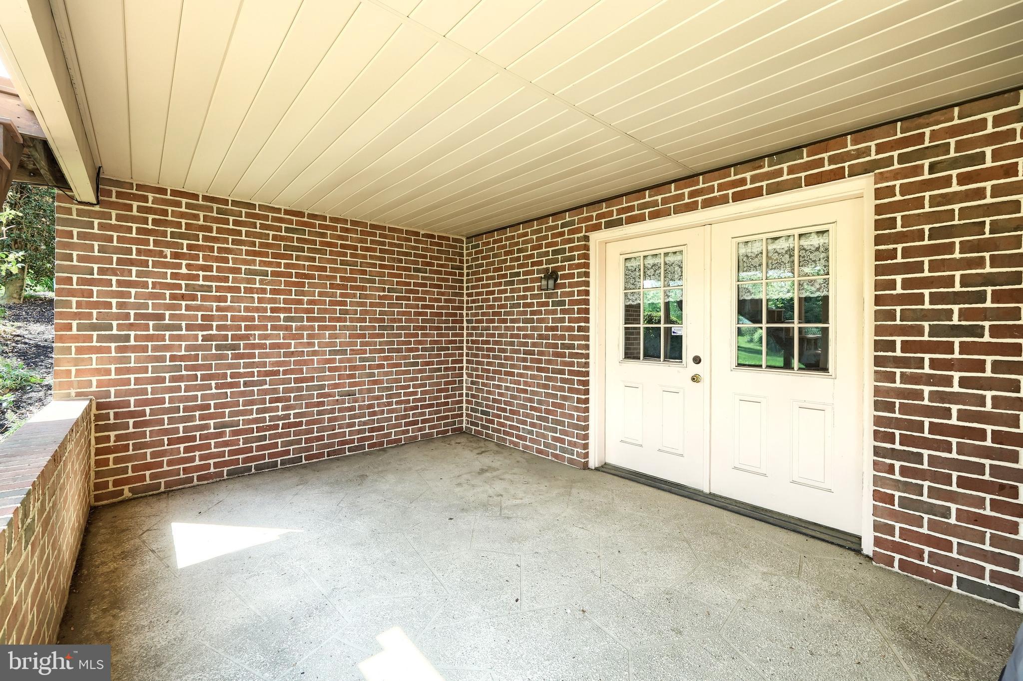 KENDALE HEIGHTS - Residential