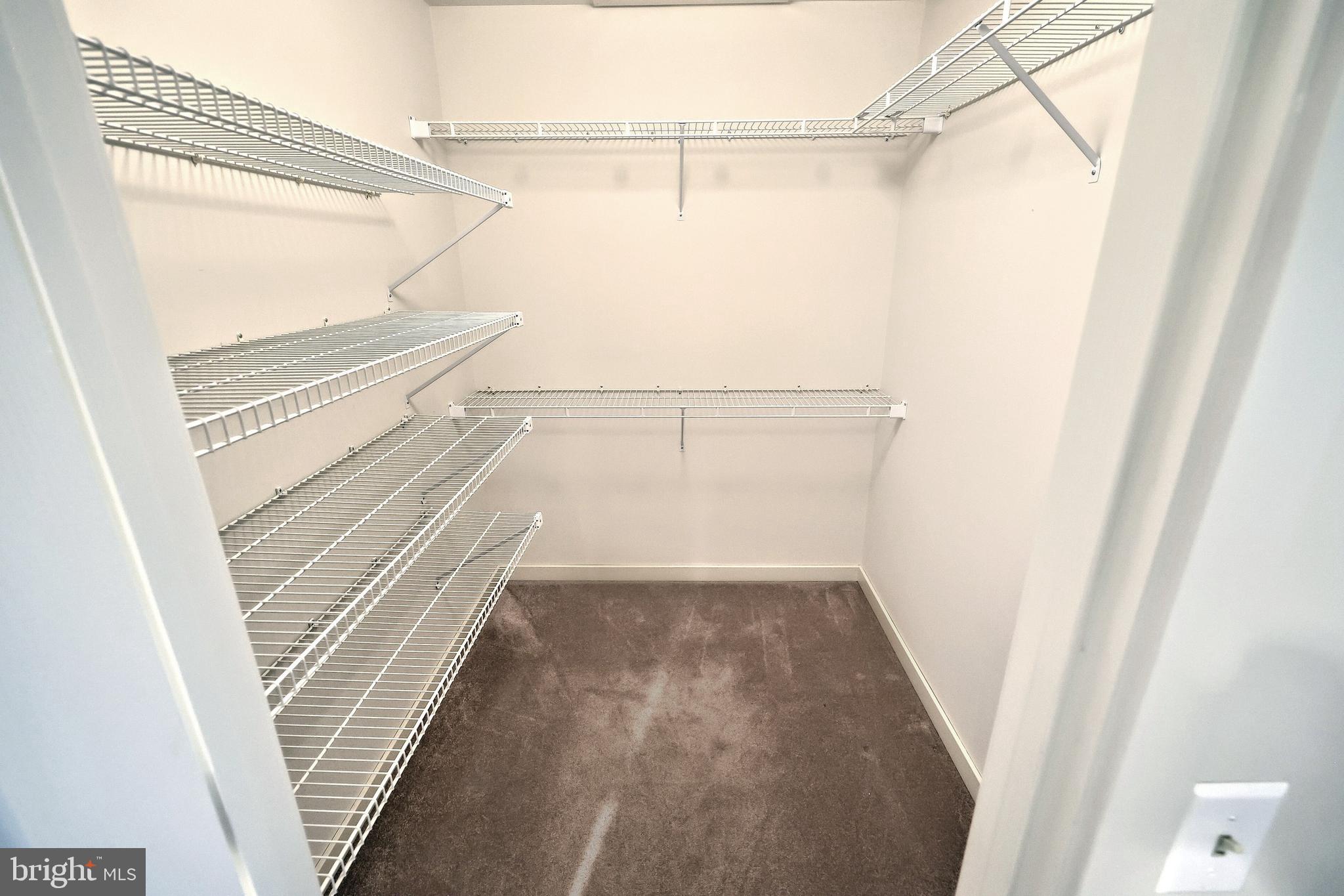 KENDALE HEIGHTS - Residential