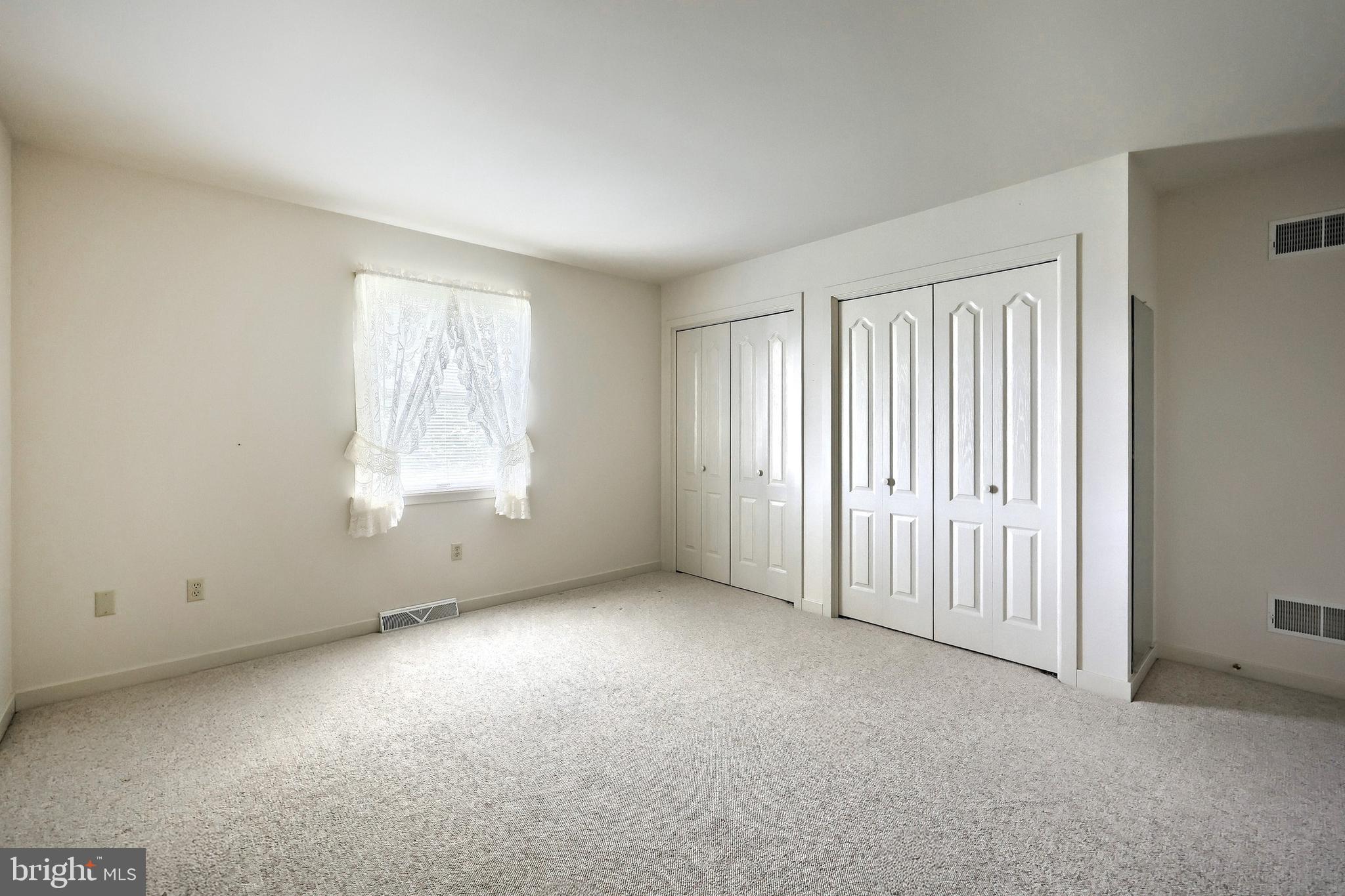 KENDALE HEIGHTS - Residential