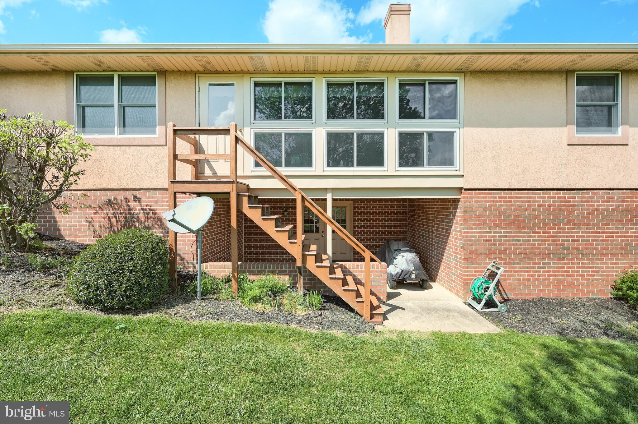 KENDALE HEIGHTS - Residential