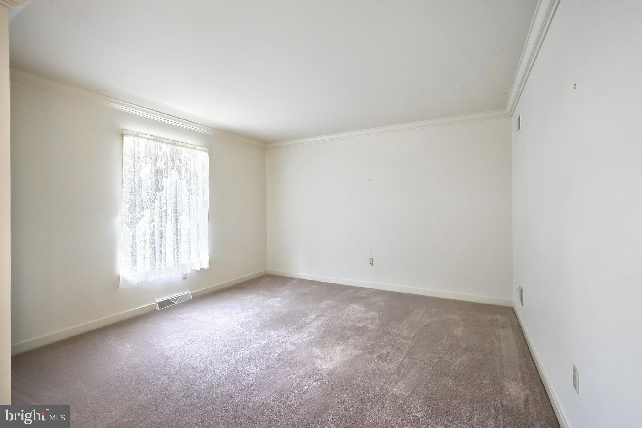 KENDALE HEIGHTS - Residential