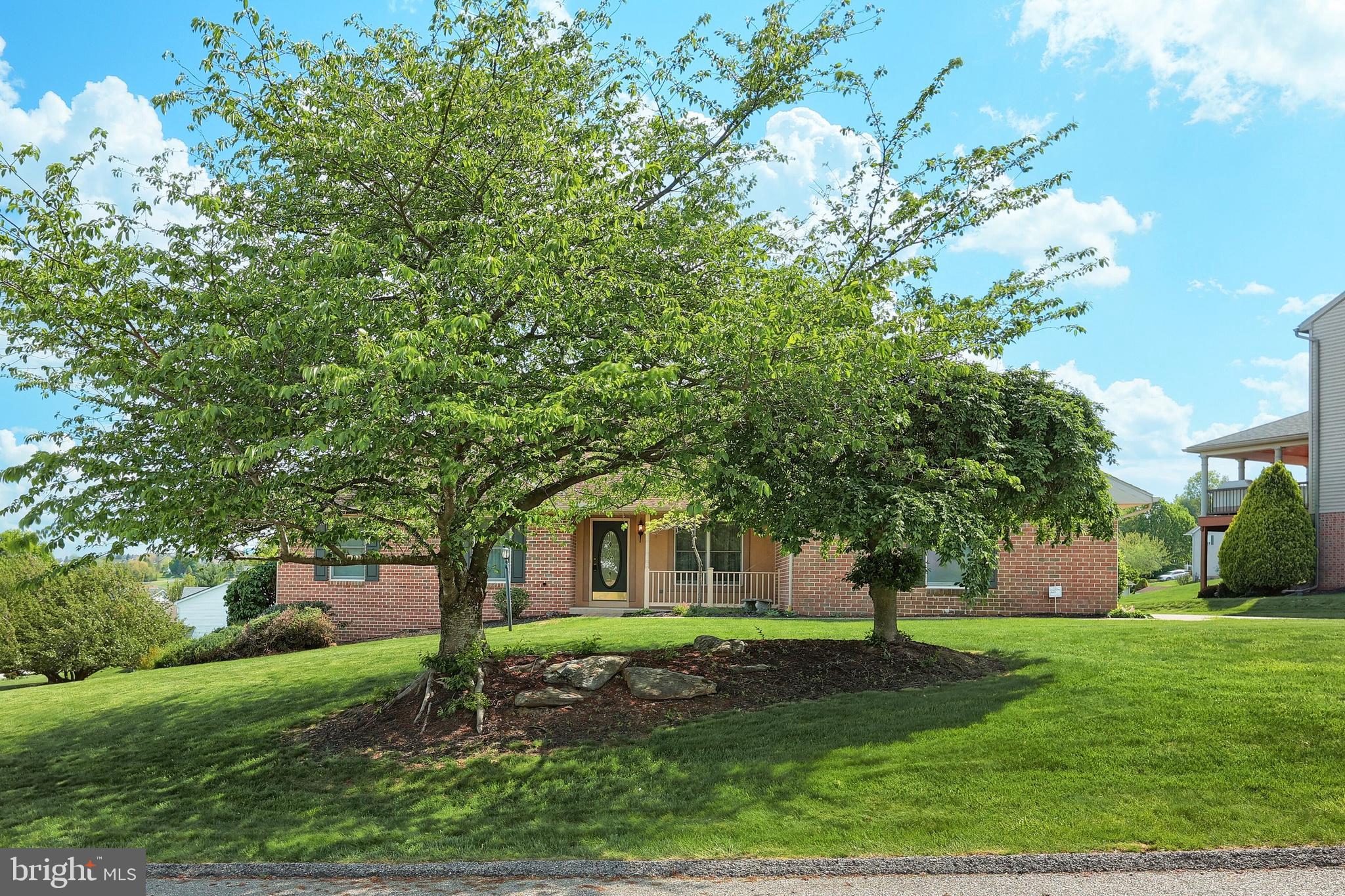 KENDALE HEIGHTS - Residential