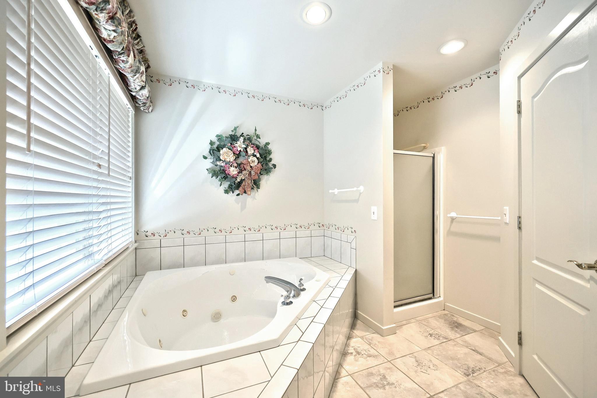 KENDALE HEIGHTS - Residential