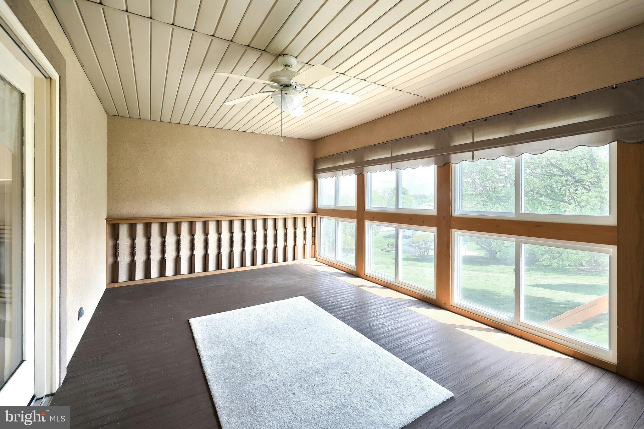 KENDALE HEIGHTS - Residential