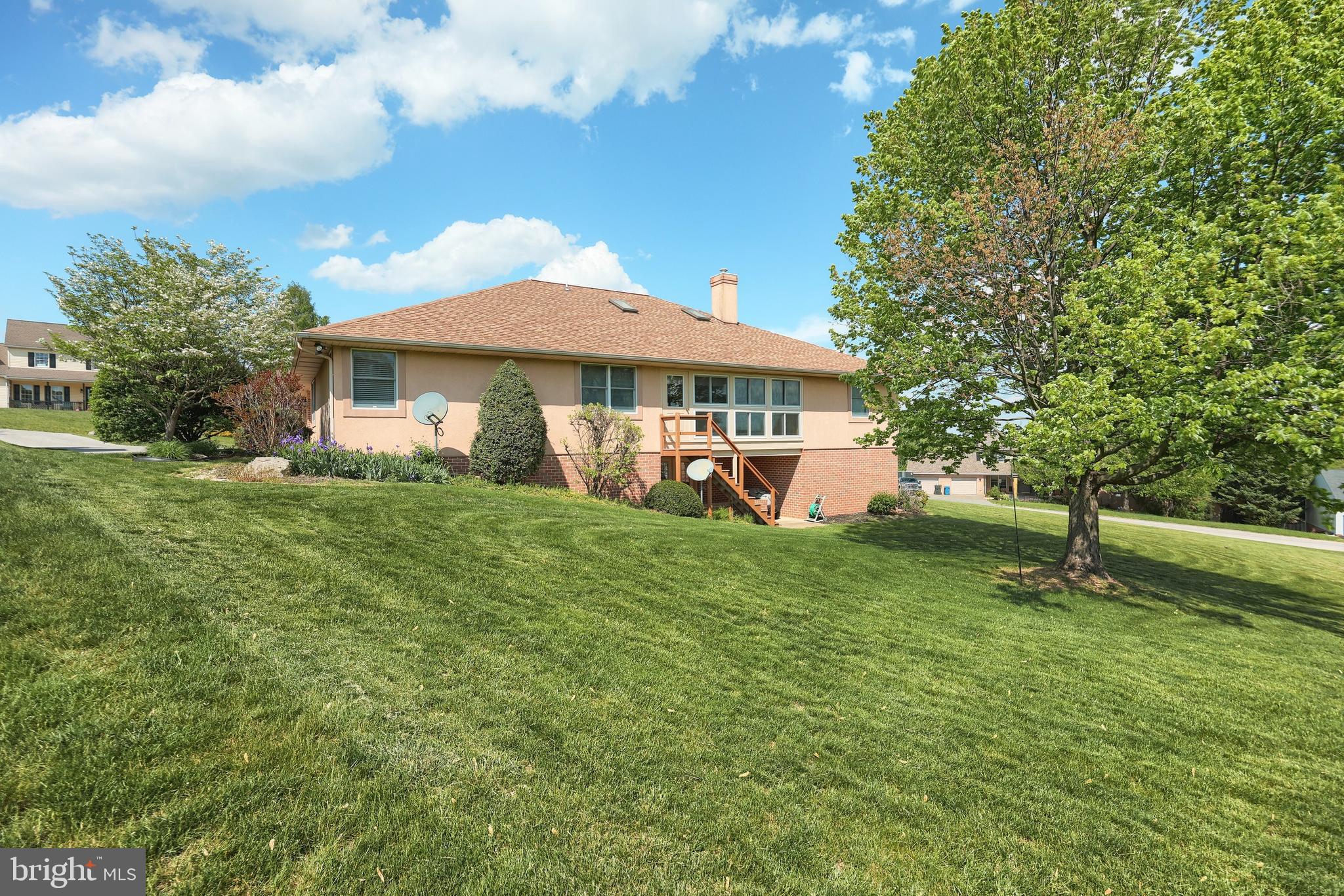 KENDALE HEIGHTS - Residential