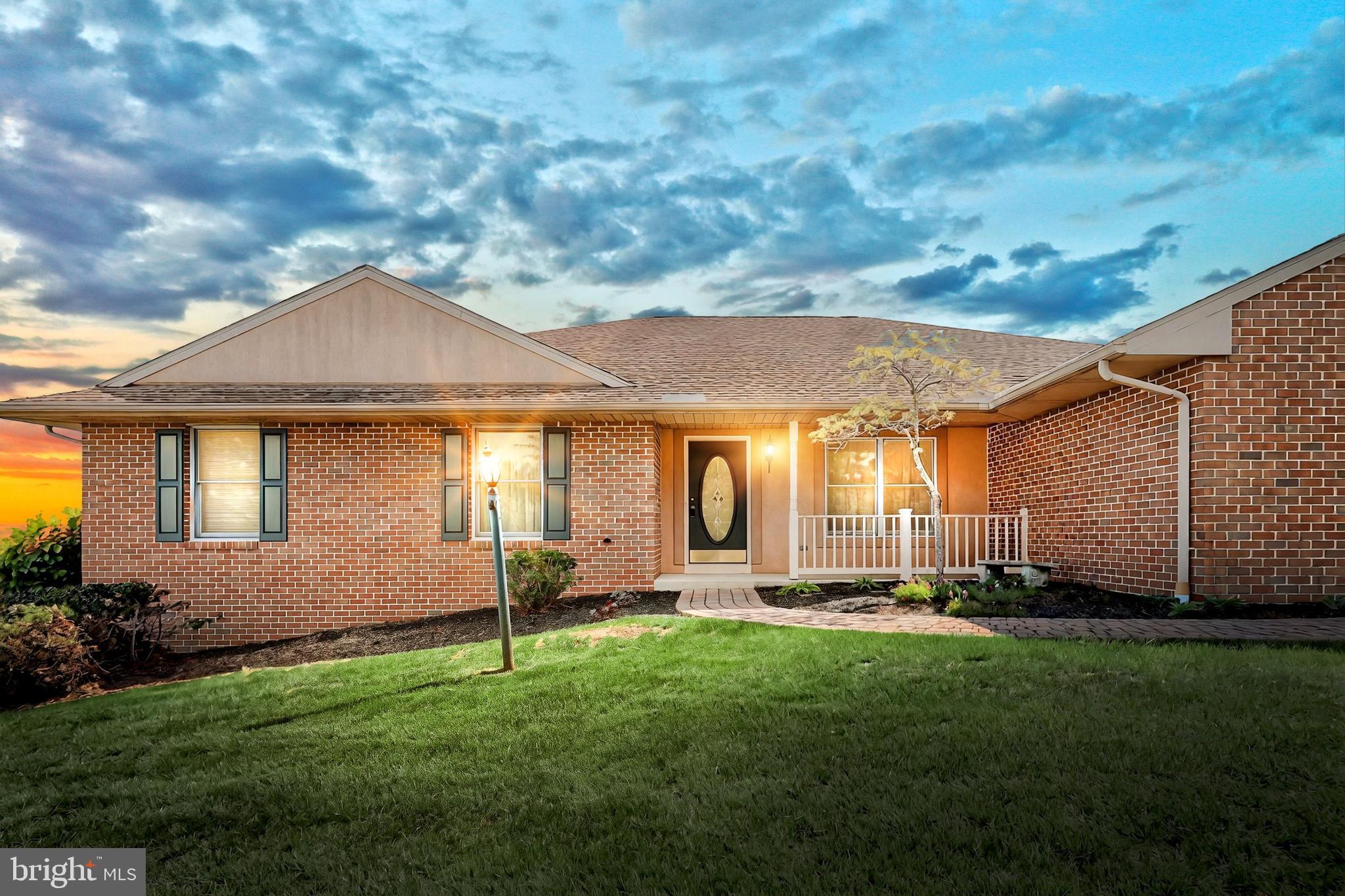 3008 ASHCOMB COURT