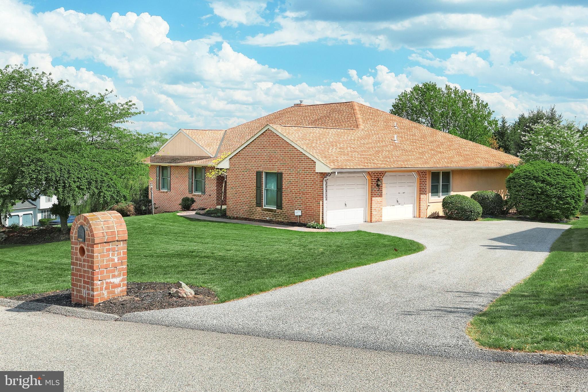 KENDALE HEIGHTS - Residential