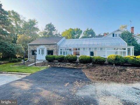 9066 BALIMORE AVENUE COLLEGE PARK MD 20740