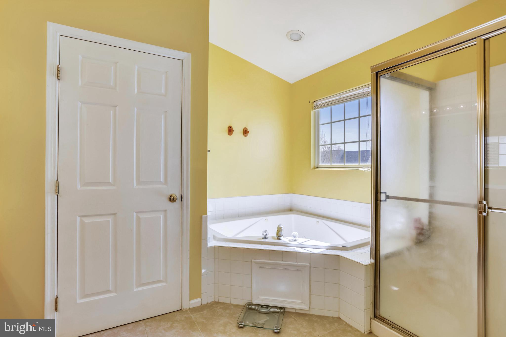 SHEFFIELD/FAIRWAY VILLAGE - Residential