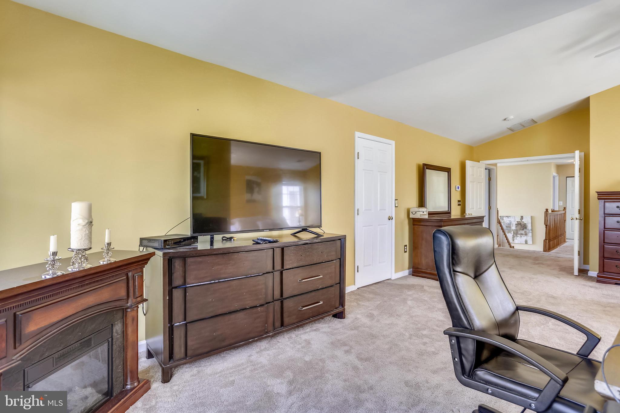 SHEFFIELD/FAIRWAY VILLAGE - Residential