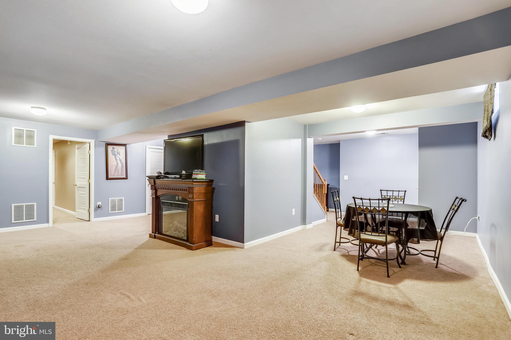 SHEFFIELD/FAIRWAY VILLAGE - Residential