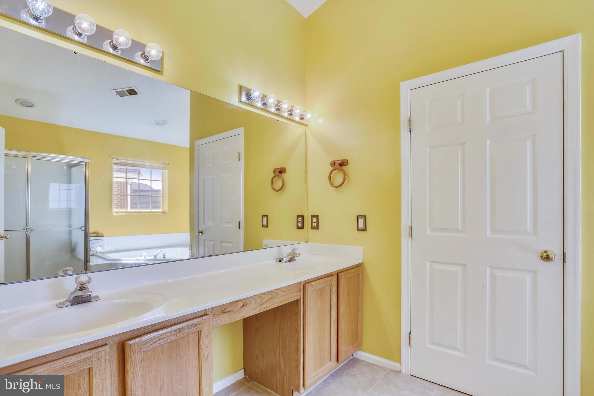 SHEFFIELD/FAIRWAY VILLAGE - Residential