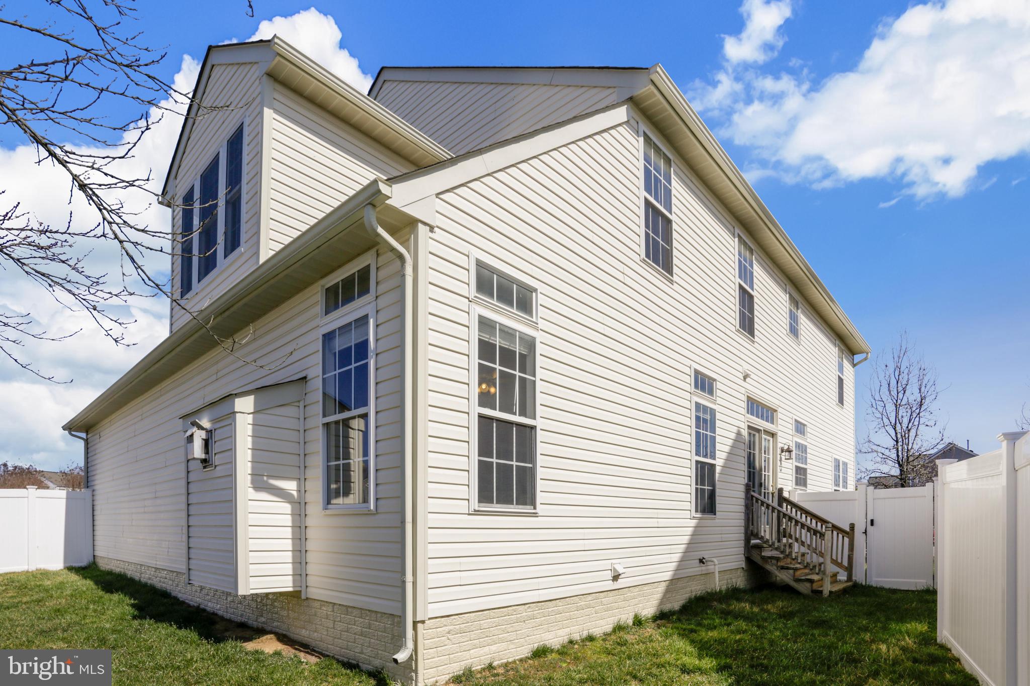 SHEFFIELD/FAIRWAY VILLAGE - Residential