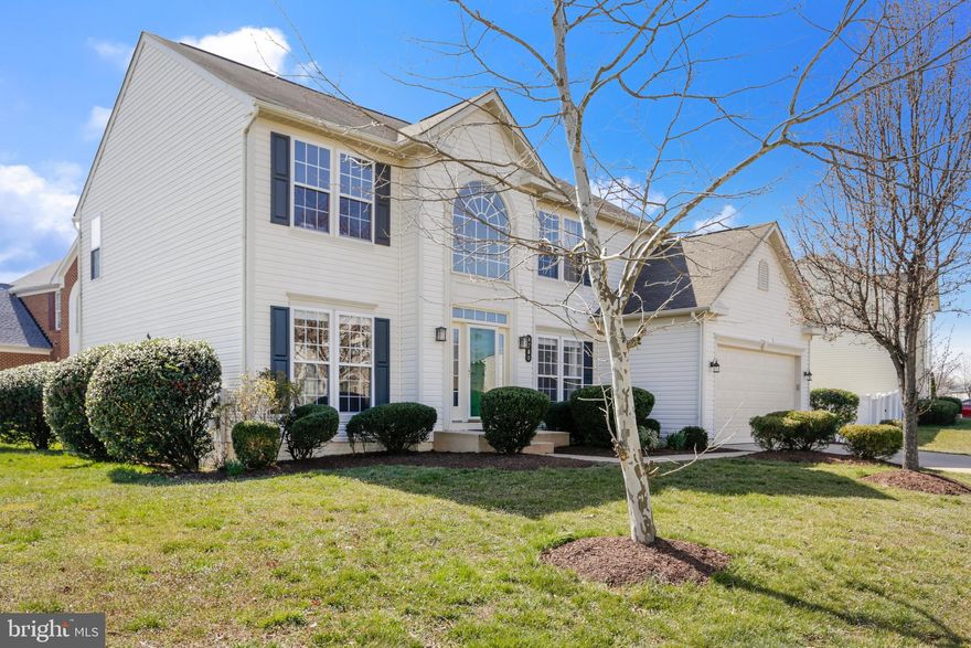 Over 3,700 sq ft of living space with full finished basement!  This home boasts a 2-story foyer, main level office/study, master en suite and large bedrooms.  Dual zoned HVAC, security system and corner fenced lot. 4 bed, 3.5 bath, fin basement, Gas fireplace.  Kitchen with 42" cabinets, Formica counter top and pantry that is open to the large family room.  Mud room/laundry room on main level-ceramic tile flooring.  main level office.  Master bedroom with dual sink, shower and jetted tub. Hardwood floors main level. Dining room with tray ceiling.  New carpet upper level 2017. Dual zone HVAC system.  Corner lot. Fenced back yard.  New garage door and opener 2017