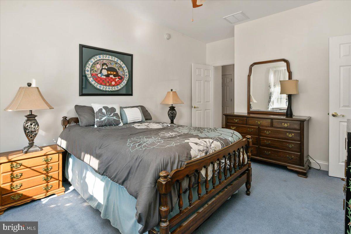 OLDE TOWN - Residential