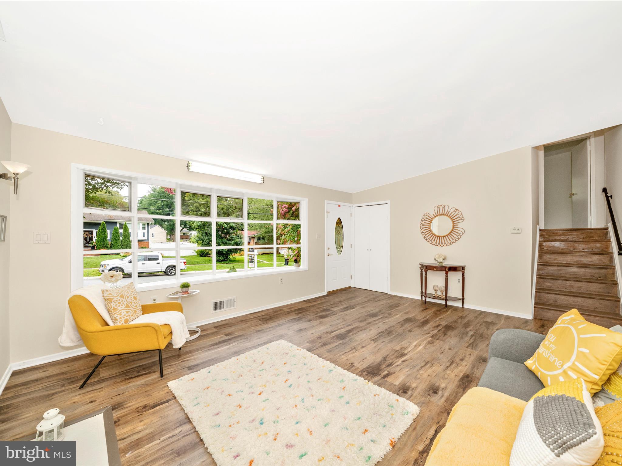 GREENWOOD KNOLLS - Residential Lease